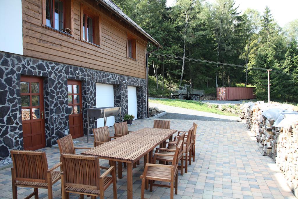Koenig-In Hotell Hojsova Stráž Exteriör bild