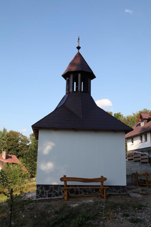 Koenig-In Hotell Hojsova Stráž Exteriör bild