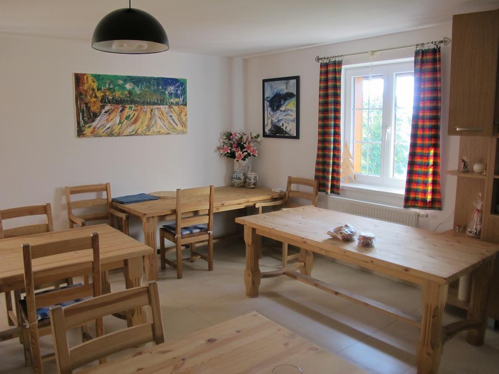 Koenig-In Hotell Hojsova Stráž Exteriör bild