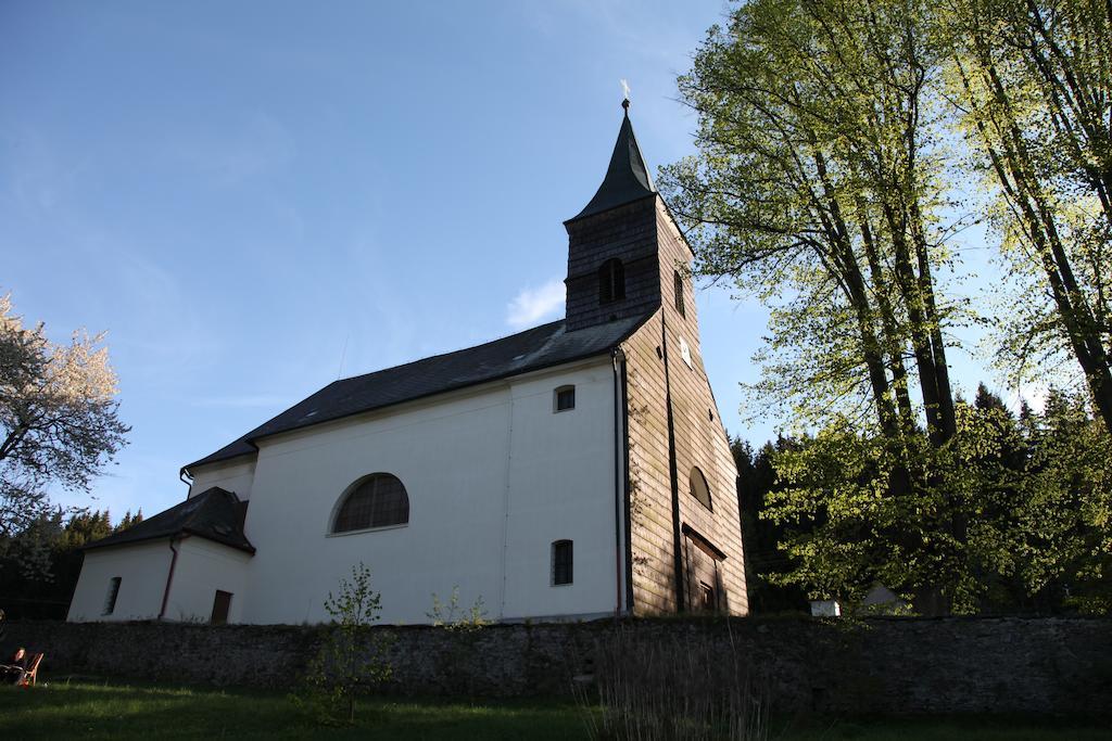 Koenig-In Hotell Hojsova Stráž Exteriör bild